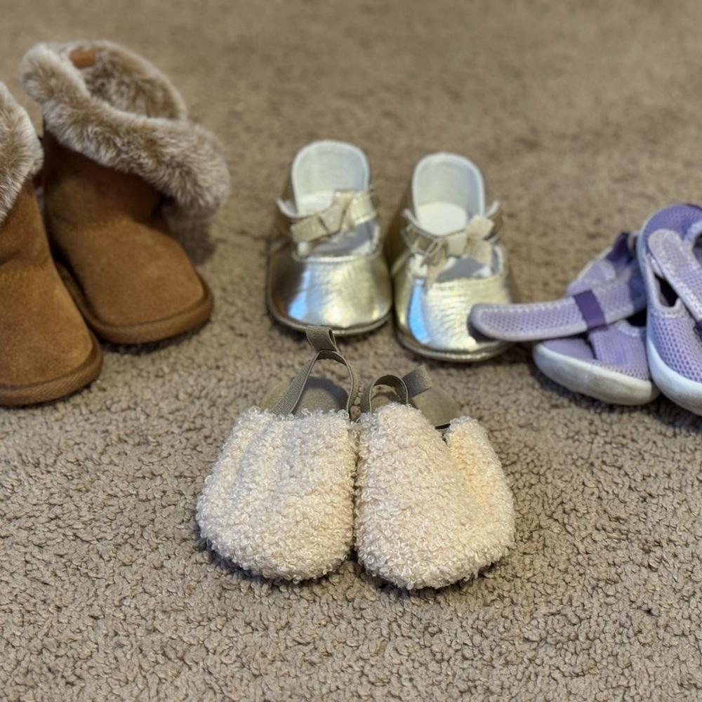 BearPaw Cream Baby Booties